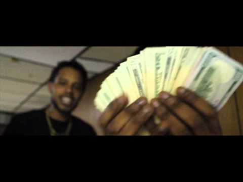 Louie V Gunna f/ Nl Zay - At The Light Freestyle (Shot By @Famboyvisuals)