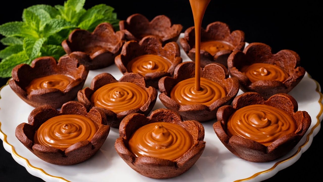 Chocolate Mini Tarts by Delicious and Simple β recipe photo