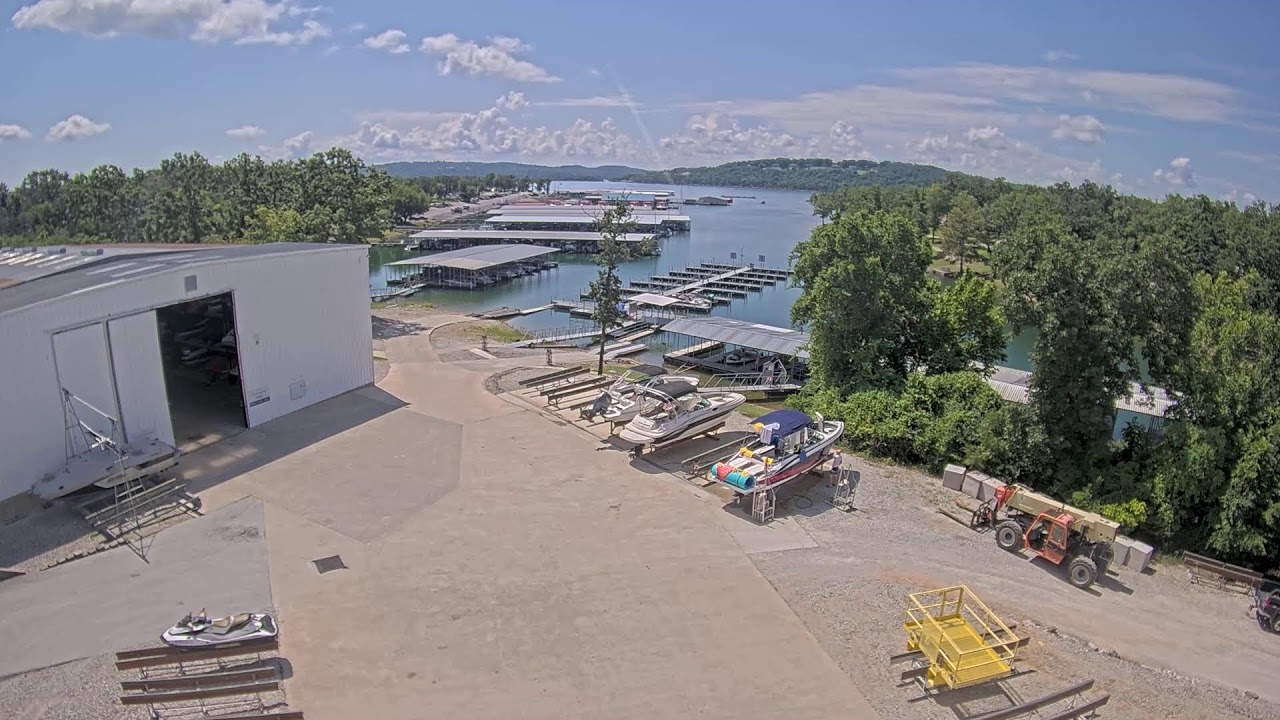 Live webcam view of Port of Kimberling Marina