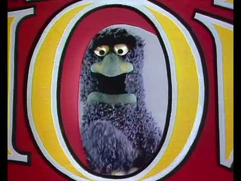 The Muppet Show: Theme Song (Spike Milligan) (1979)