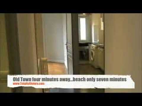 Art Deco, one bedroom apartment in perfect condition.