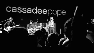 Cassadee Pope - Bed of Roses (Live)