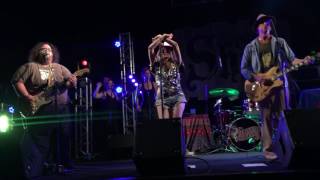 Todd Snider &amp; The Eastside Bulldogs - The Funky Tomato