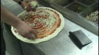 preview picture of video 'How to Make a Pizza'