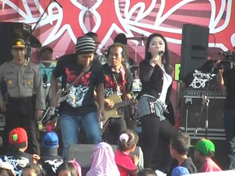 Ratna Antika - Edan Toron, Netral (PDSI) Live Ima'an Monata 2014