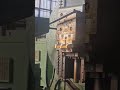 Riproduci video