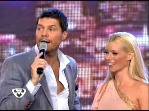 Showmatch 2011 - Nicole Neumann abrió la noche