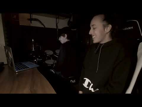 Babaganoush - Madame, Pinguini Tattici Nucleari (cover by Valeria Sperandini & Lucrezia Liberati)