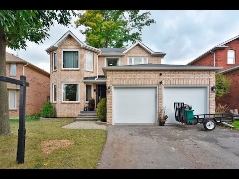 Home for sale at 1628 Arathorn Court, Pickering, ON L1X 2C1