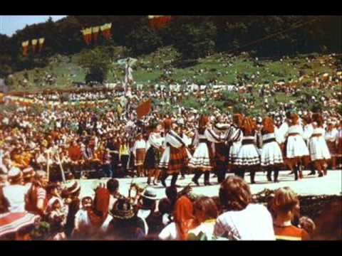 PURTATA Nr.47 '' PURTATA'' Romanian Folk Dance