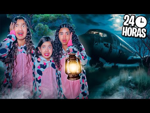 We spent the night in an abandoned plane. *Who's more scared? 😰