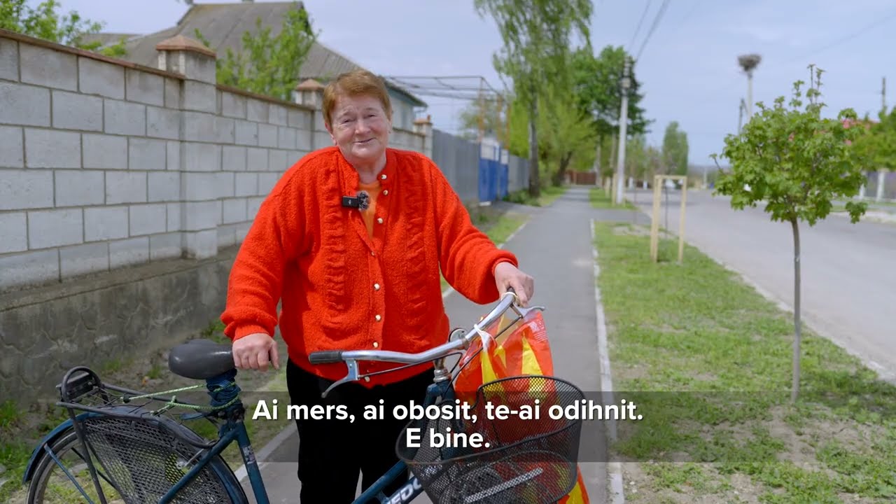 Străzile Păcii și Prieteniei din localitatea Coșnița devin exemple de infrastructură locală