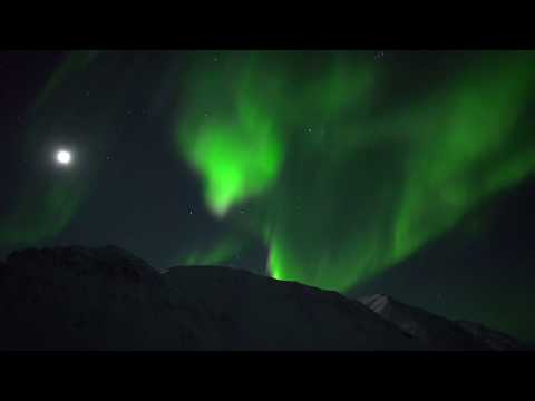 6HRS of Northern Lights Video with Soft Angelic Music for Deep Relaxation & Sleep