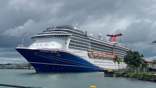 Carnival Legend en Colon 