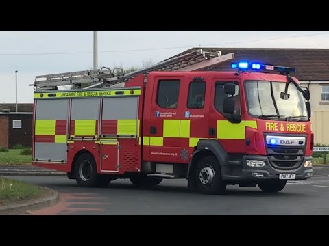Lancashire Fire and Rescue service: Fleetwood P1 responding