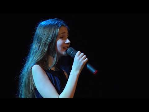 Daria Domitrz - "Boję się" z musicalu "Romeo i Julia" Koncert Świąteczny w Teatrze Studio Buffo.