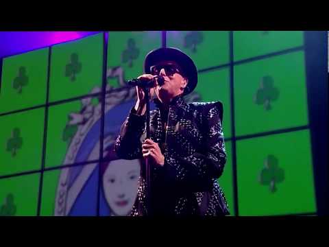 Video thumbnail for Love etc. [Live at Glastonbury Festival, Worthy Farm, Pilton, UK - 2010/06/26]