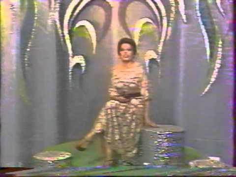 Simin Ghanem - سیمین غانم - من از اون آسمون آبی میخوام