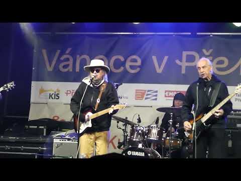 Žlutý pes Ondřej Hejma Indiánská dýmka míru Přerov 9.12 2025