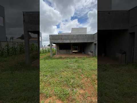 Casa em fase final de acabamento - Condomínio Mansões Entre Lagos
