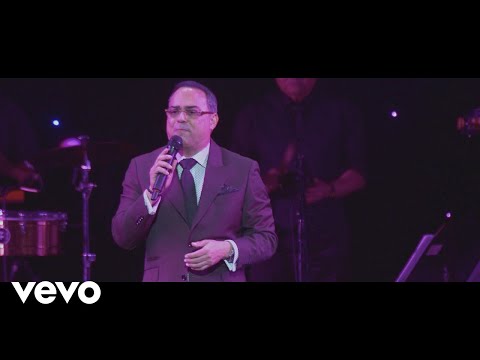 Videoclip de Sin Voluntad (En Vivo desde Puerto Rico) — Gilberto Santa Rosa
