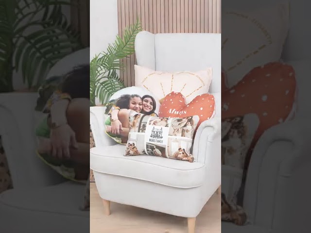 Vídeo relacionado con LolaPix Cojín Personalizado con Nombre. Cojines Personalizados superhéroes. Regalo Friki. Varios diseños y tamaños. Maravilla