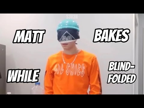 Matt bakes blindfolded! (Sturniolo Triplets)
