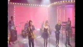 Bucks Fizz - Love In A World Gone Mad