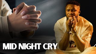 Download lagu MID NIGHT CRY WITH EBUKA SONGS (DEEP SOAKING MOMENT) mp3