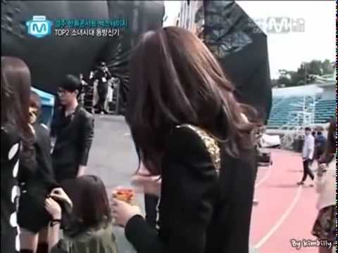 111006 SNSD Hallyu Dream concert backstage.flv