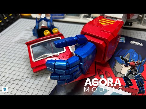 Agora Models Build the G1 Optimus Prime Transformer - Pack 3