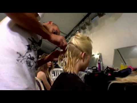 backstage Chloe Summer 2010 fashion show • クロエ