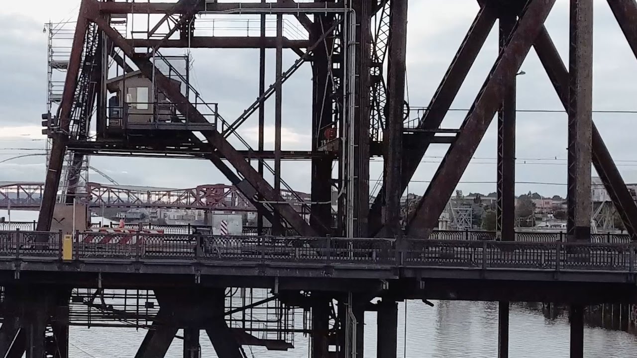 El team de HUF lanza su nuevo vídeo: '45° NORTH, 122° WEST'