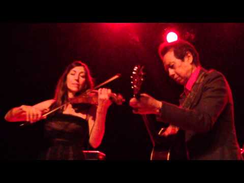 Alejandro Escovedo featuring Susan Voelz -Rosalie - Turner Hall - 2 20 2014.