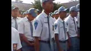 preview picture of video 'Hymne Guru oleh siswa SMKN 3 Salatiga'