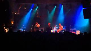 Two Tongues - Crawl (LIVE in HD)