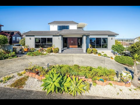 22 McCahill Views, Botany Downs, Manukau City, Auckland, 7房, 4浴, 独立别墅