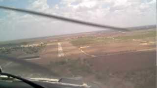 preview picture of video 'Cherokee 140 landing at 27R Eldorado, Tx'