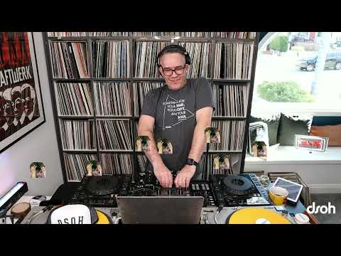 DSOH 808 - Deep House DJ Mix by Lars Behrenroth - live from Deeper Shades HQ in California