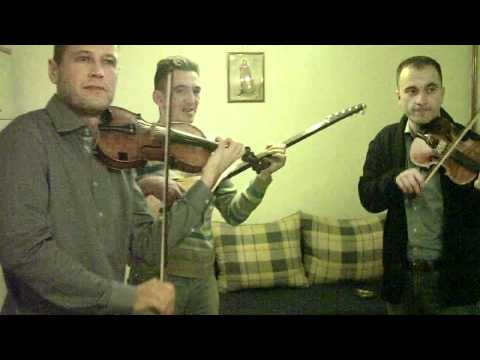 Kolo tri jarana kod Marka na Slavi 2012