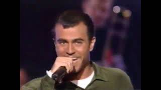 Enrique Iglesias - Lluvia Cae (American Music Awards 1998)