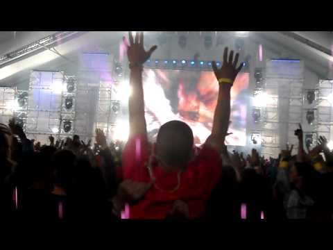 Markus Schulz dropping "On A Metropolis Day" at Together As One 2011