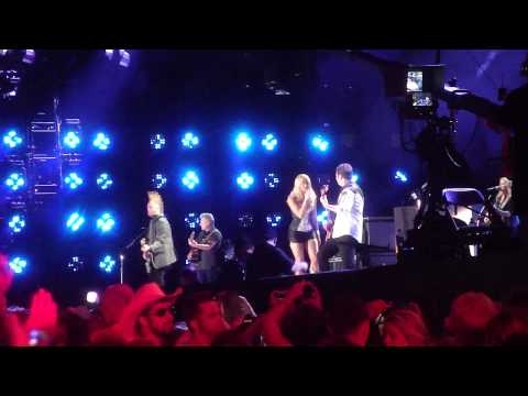 Miranda Lambert - Little Red Wagon (CMA Fest 2014)