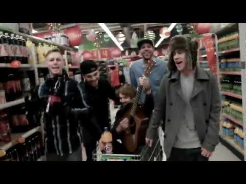 OnLockTV - THE MEND - (Sitting On) Dock Of The Bay ** Live Acoustic Session in ASDA** @OnLockMedia