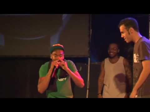 Zaovik vs Babi - Alicante 2009 Batalla de Gallos