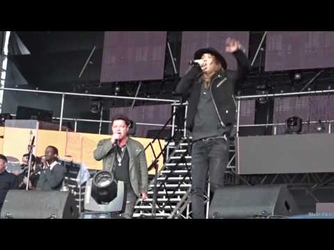 Éric Lapointe et Travis Cormier - Tendre fesses - St-Jean Baptiste 2017 à Québec