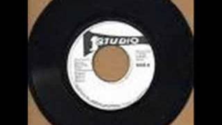 Gladiators - Hello Carol