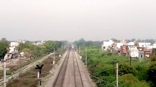 preview picture of video 'Vande Bharat Express (T18) at Kanpur from Shyam nagar bridge'