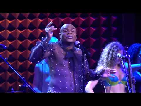 The Skivvies and Nathan Lee Graham - Summertime Love Affair Medley