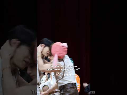 not complaining though 😝#StrayKids #Seungmin #Changbin #ThisandThat #fanmeeting #Kpop #Shorts #Fyp